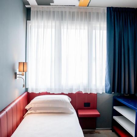 K Modern Hotel Πεσκιέρα ντελ Γκάρντα Εξωτερικό φωτογραφία