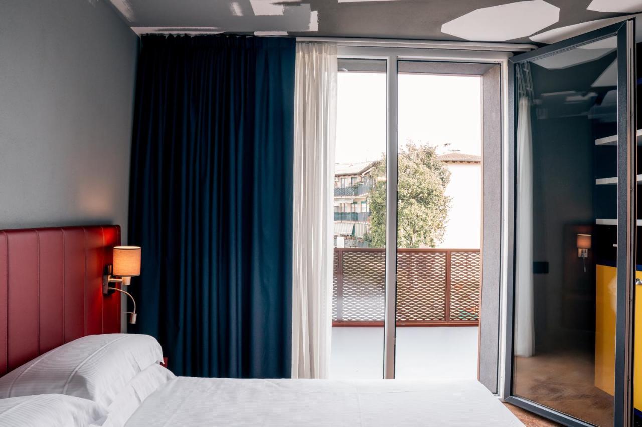 K Modern Hotel Πεσκιέρα ντελ Γκάρντα Εξωτερικό φωτογραφία