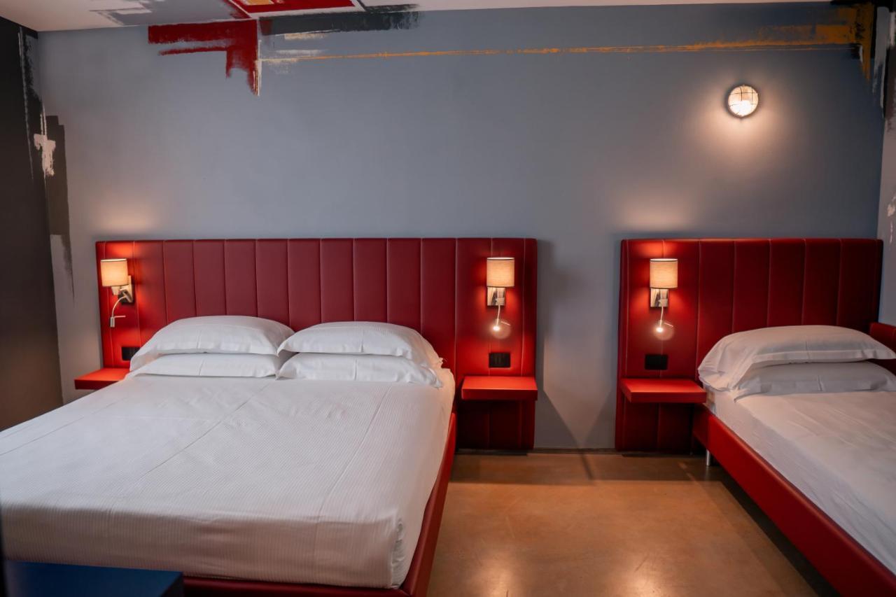K Modern Hotel Πεσκιέρα ντελ Γκάρντα Εξωτερικό φωτογραφία