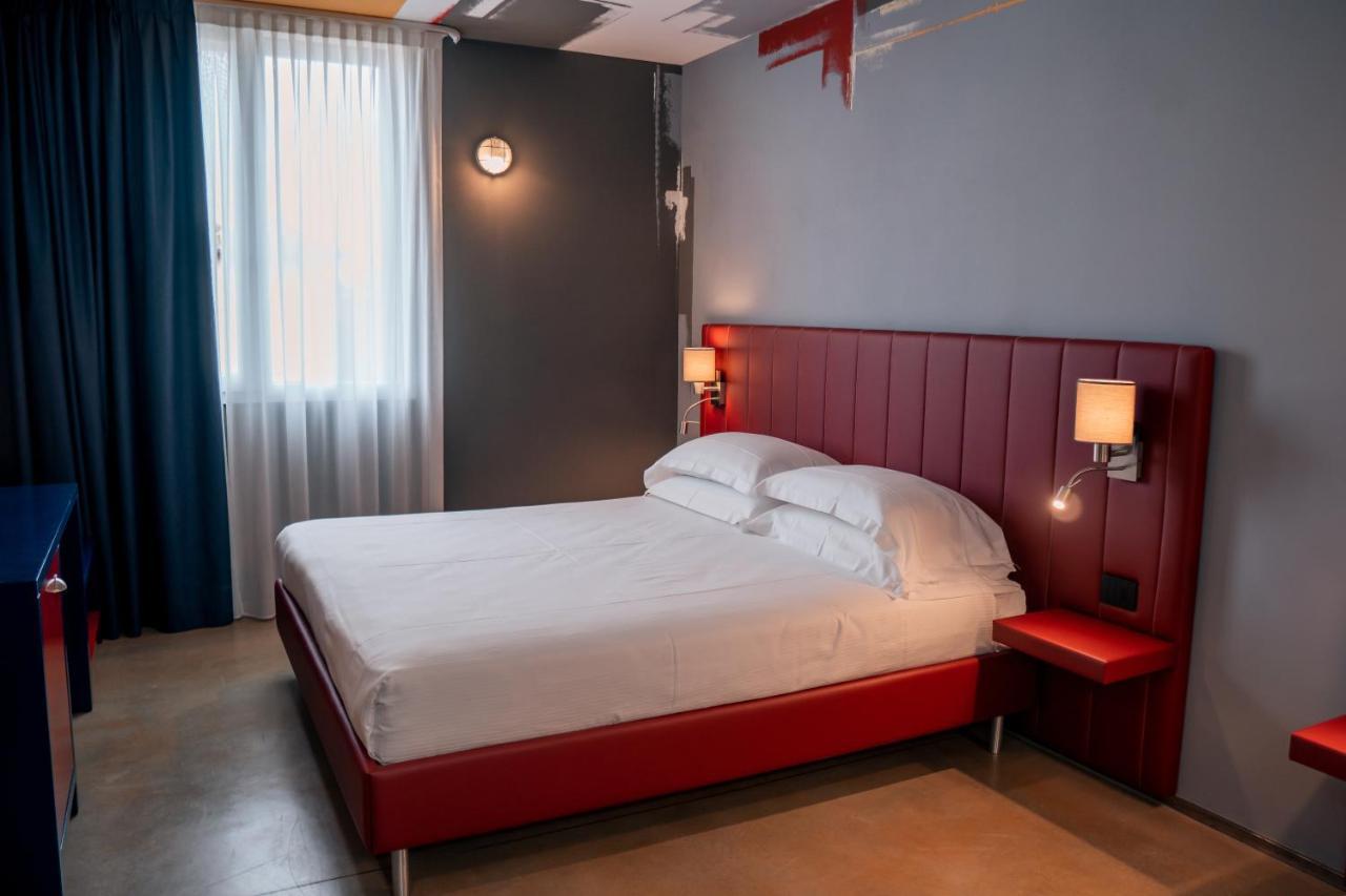 K Modern Hotel Πεσκιέρα ντελ Γκάρντα Εξωτερικό φωτογραφία