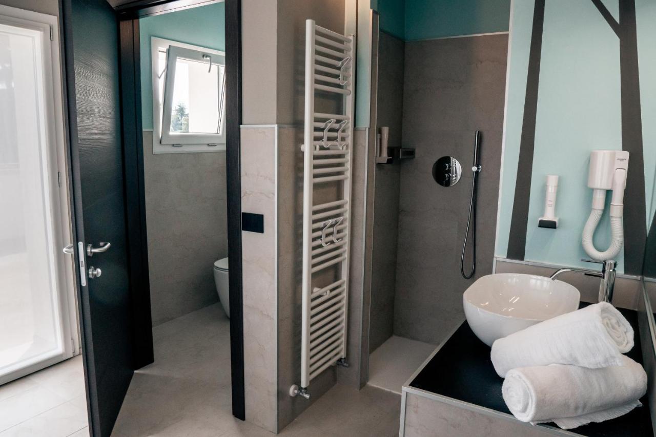 K Modern Hotel Πεσκιέρα ντελ Γκάρντα Εξωτερικό φωτογραφία