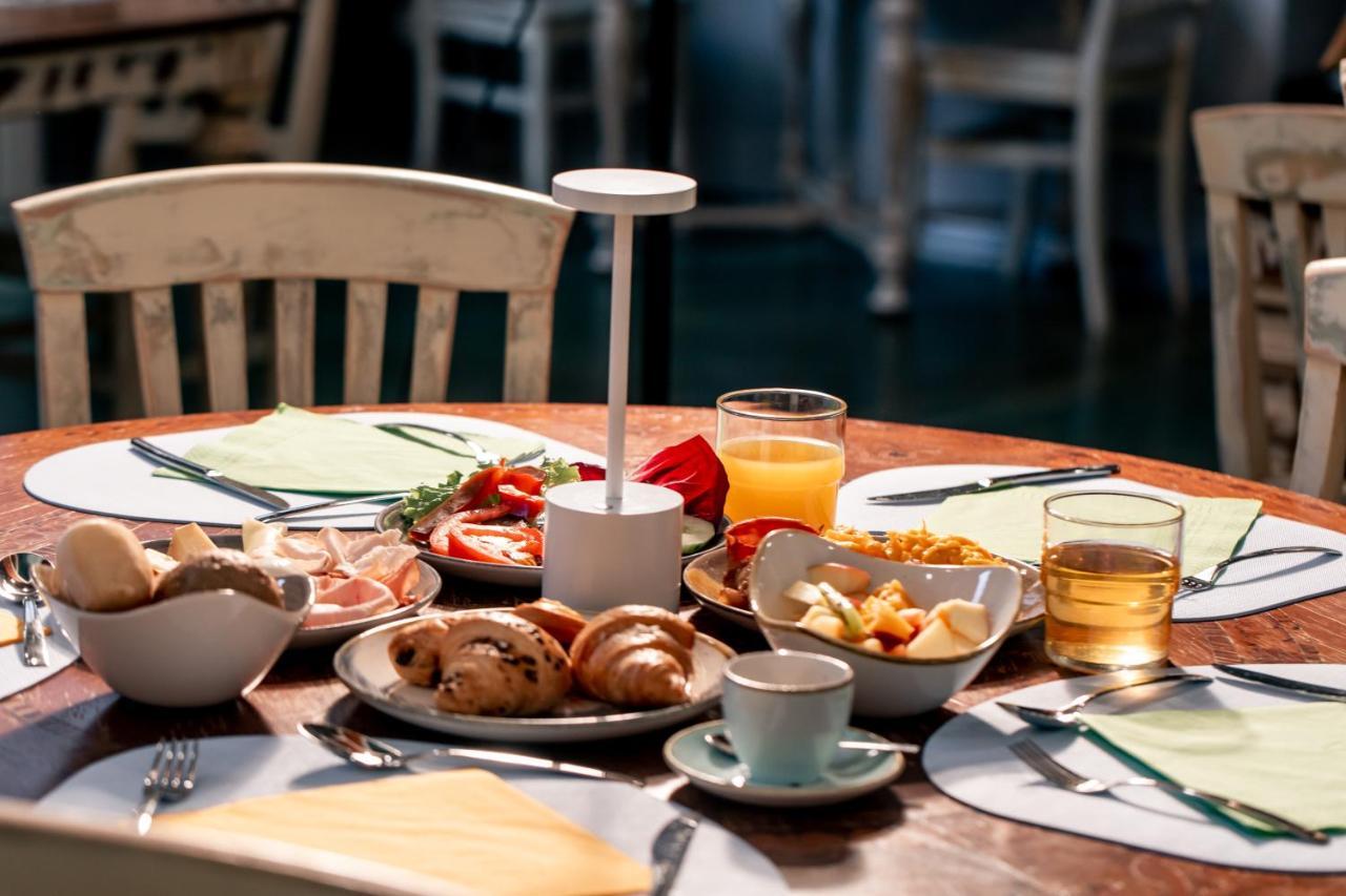 K Modern Hotel Πεσκιέρα ντελ Γκάρντα Εξωτερικό φωτογραφία